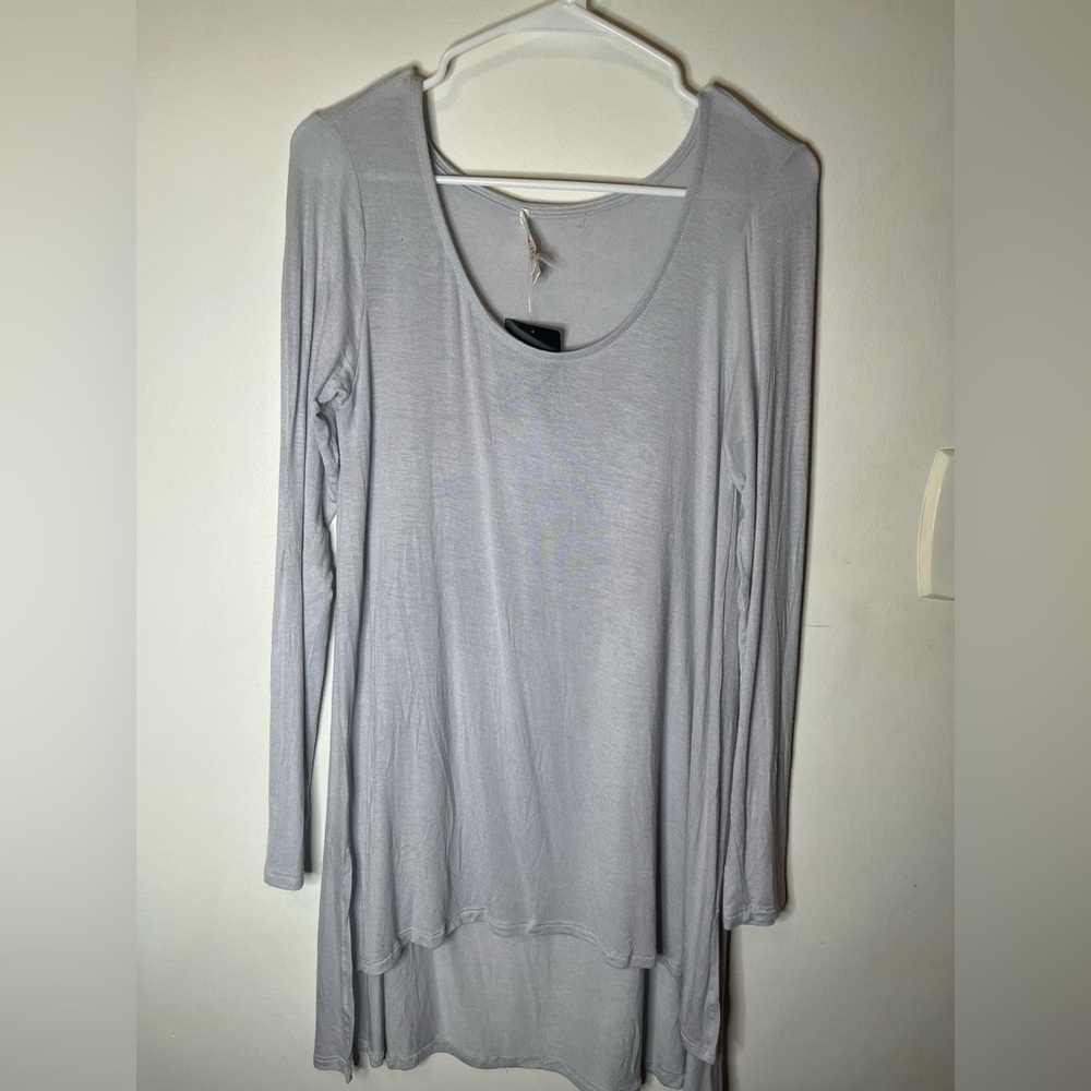 Women’s long sleeve high low blouse size Large